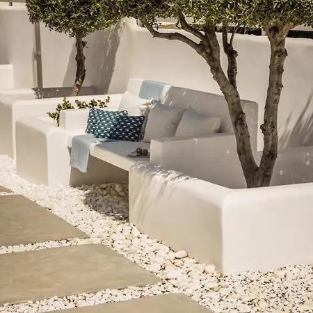 Pebble Summer House *