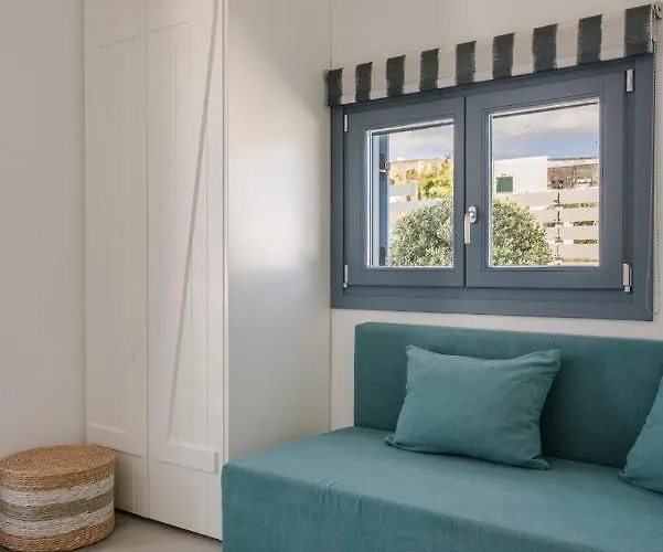 Pebble Summer House *